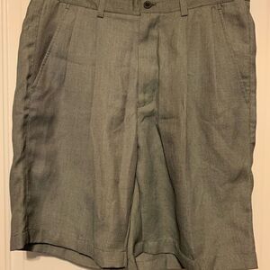 Michael Brandon Size 33 Black& White Checked Shorts NWT